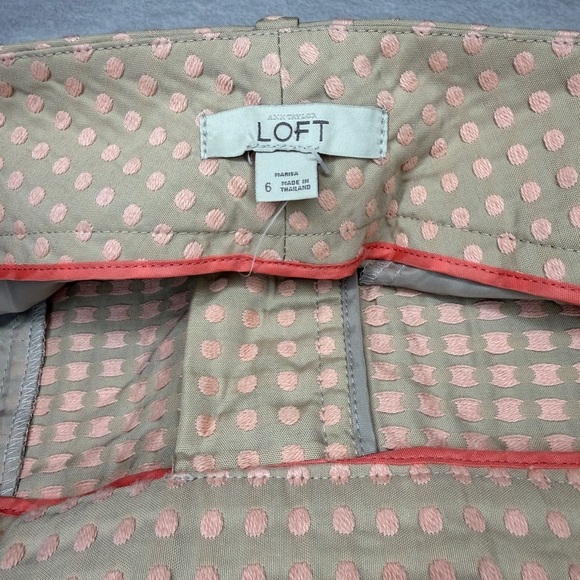 Loft size 6 Tan Polka Dot Women's Shorts - Picture 3 of 3